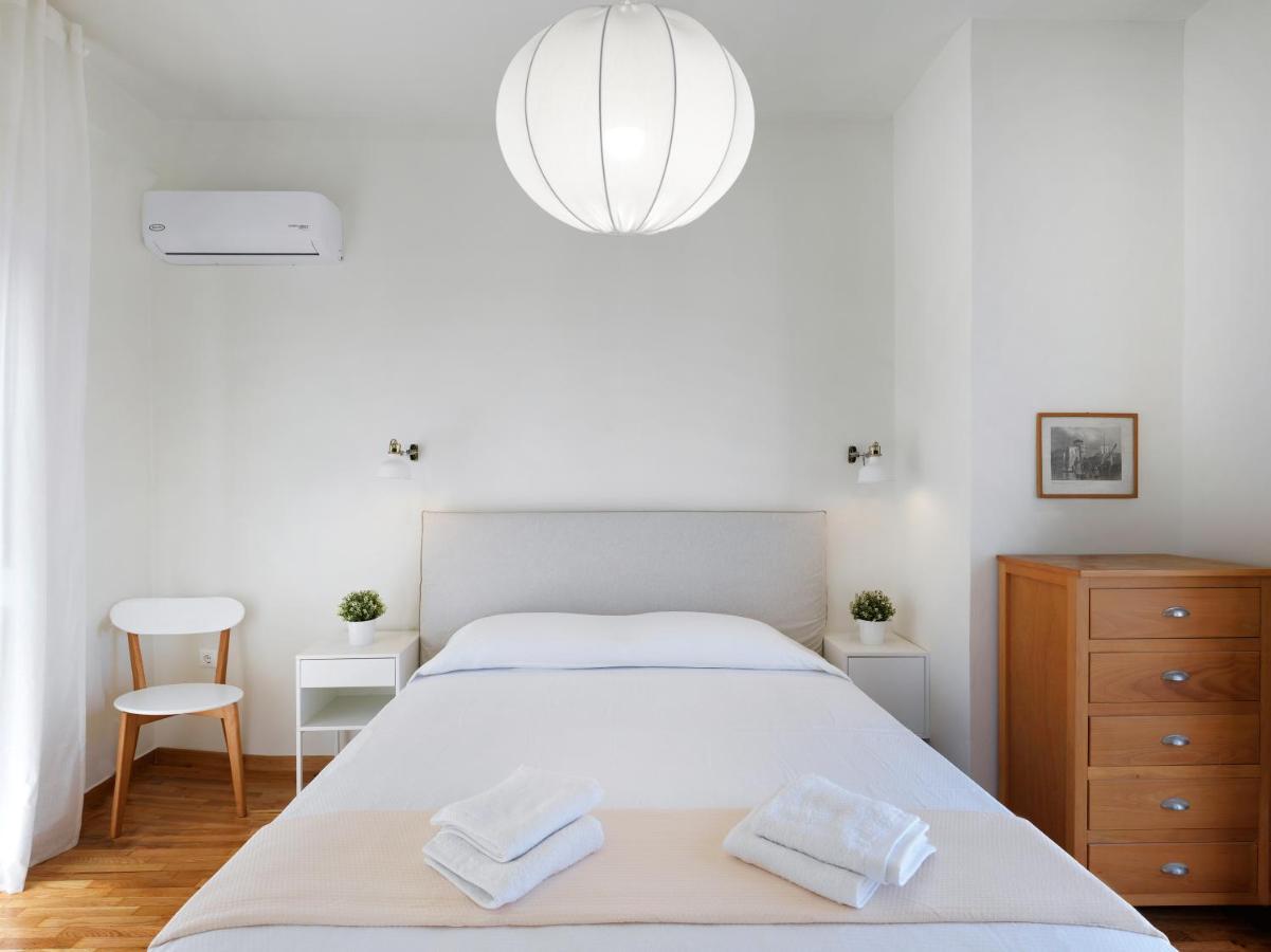 Modern Penthouse Overlooking Halkis Chalkís Dış mekan fotoğraf